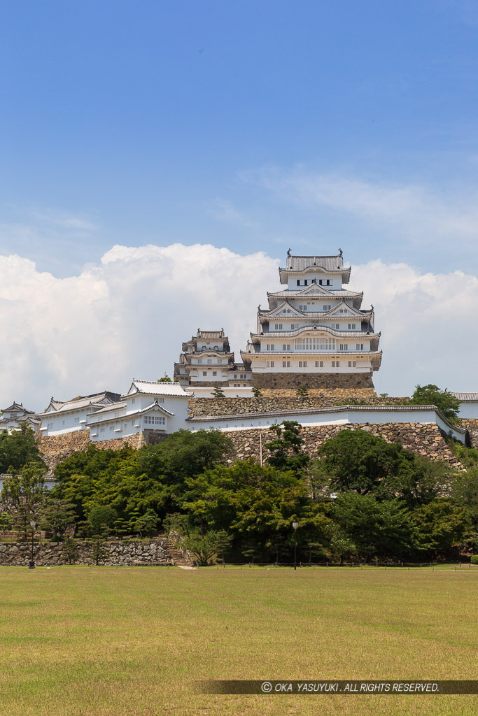 夏の姫路城