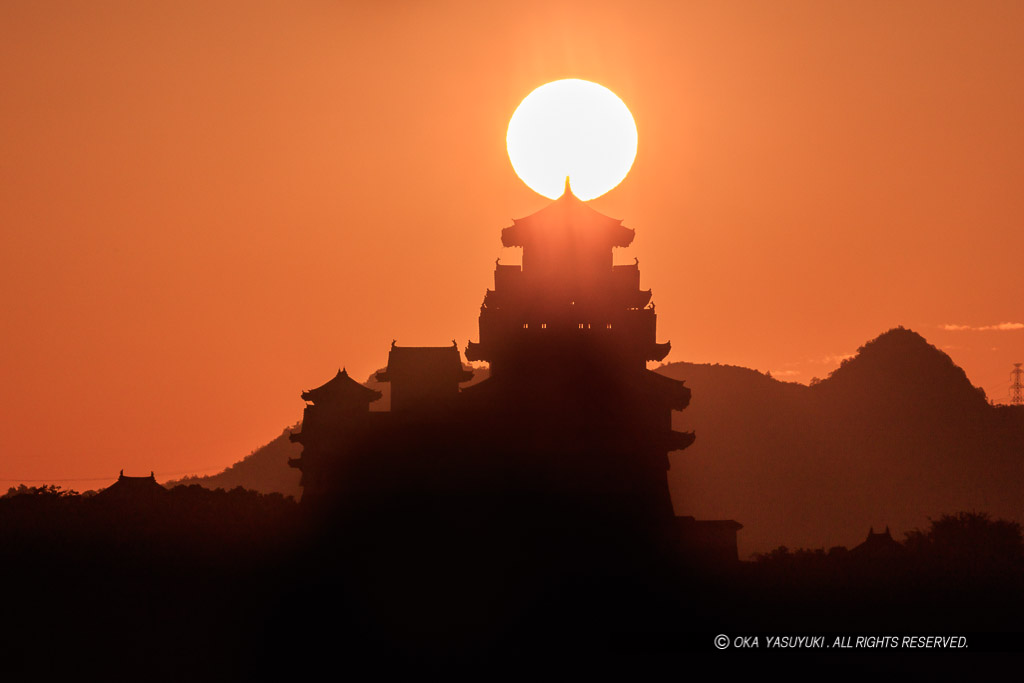 姫路城の日の出