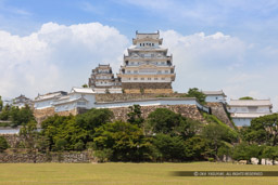 夏の姫路城｜高解像度画像サイズ：6438 x 4288 pixels｜写真番号：5D4A7506｜撮影：Canon EOS 5D Mark IV