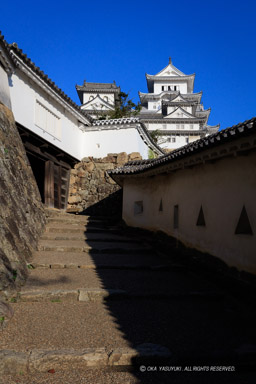 姫路城はの門に至る土塀｜高解像度画像サイズ：5792 x 8688 pixels｜写真番号：5DSA1552｜撮影：Canon EOS 5DS