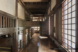 大天守・3階・南側の石打棚上部|高解像度画像サイズ:5184 x 3456 pixels|写真番号:1DX_7355|撮影:Canon EOS-1D X