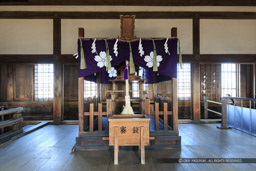 大天守・最上階・刑部神社|高解像度画像サイズ:5178 x 3452 pixels|写真番号:1DX_7393|撮影:Canon EOS-1D X