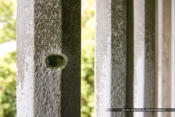 百間廊下・鉄板の入った格子窓|高解像度画像サイズ:3041 x 2027 pixels|写真番号:251-5158_IMG|撮影:Canon EOS D60