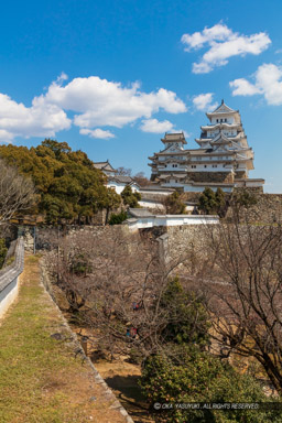 化粧櫓から観る天守群｜高解像度画像サイズ：5693 x 8539 pixels｜写真番号：5DSA4744｜撮影：Canon EOS 5DS