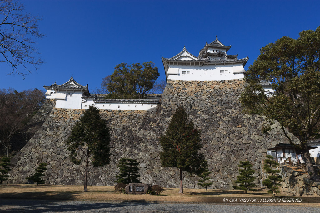 帯の櫓・帯郭櫓・高石垣