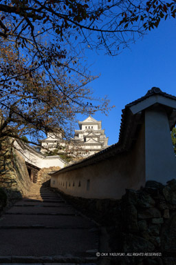 姫路城はの門に至る土塀｜高解像度画像サイズ：4936 x 7405 pixels｜写真番号：5DSA1542｜撮影：Canon EOS 5DS