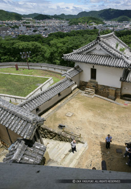 イの渡櫓・水一門｜高解像度画像サイズ：3214 x 4662 pixels｜写真番号：VJ7Z0913｜撮影：Canon EOS-1Ds Mark II