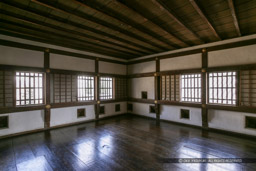 折廻櫓2階東室・書院造(2007年)|高解像度画像サイズ:4632 x 3088 pixels|写真番号:VJ7Z3713|撮影:Canon EOS-1Ds Mark II