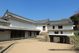ぬの門・リの一渡櫓|高解像度画像サイズ:4992 x 3328 pixels|写真番号:VJ7Z4515|撮影:Canon EOS-1Ds Mark II