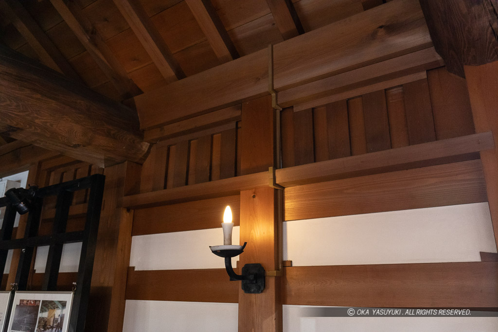広島城二の丸多聞櫓内部煙出しの窓