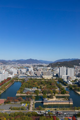 リーガロイヤルホテル広島から望む広島城|高解像度画像サイズ:4472 x 6707 pixels|写真番号:5D4A3974|撮影:Canon EOS 5D Mark IV