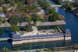 広島城二の丸全景｜高解像度画像サイズ：6720 x 4480 pixels｜写真番号：5D4A3975｜撮影：Canon EOS 5D Mark IV