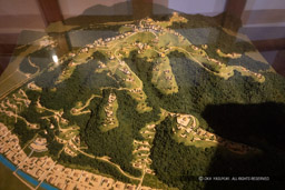 吉田郡山城全域模型|高解像度画像サイズ:6720 x 4480 pixels|写真番号:5D4A4055|撮影:Canon EOS 5D Mark IV