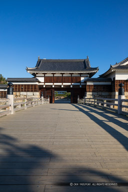 広島城二の丸表御門・平櫓・多聞櫓｜高解像度画像サイズ：4480 x 6720 pixels｜写真番号：5D4A4324｜撮影：Canon EOS 5D Mark IV