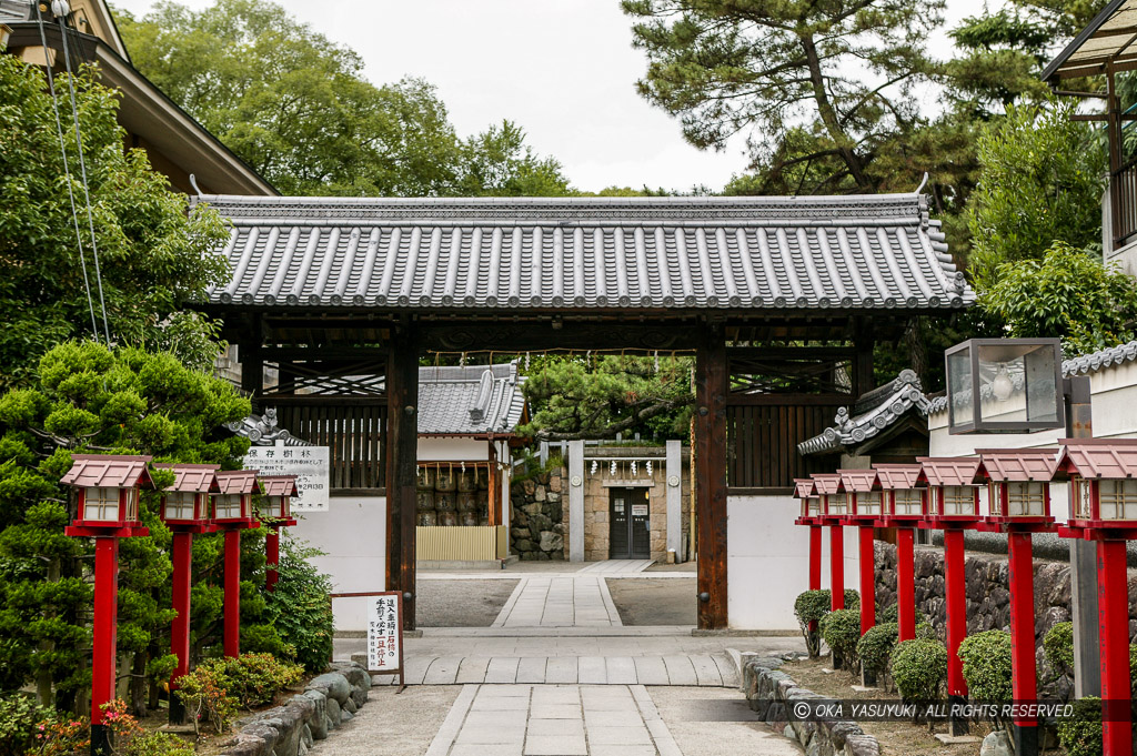 茨木城搦手門・茨木神社東門