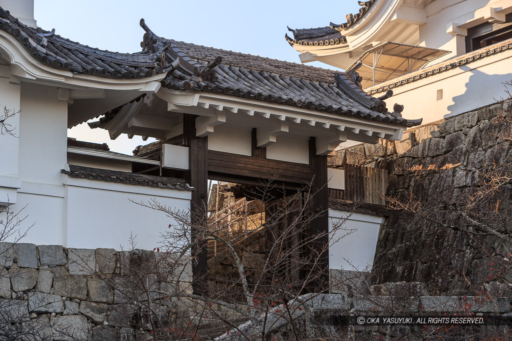 伊賀上野城復興天守城門