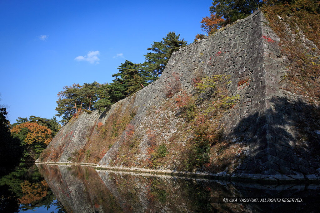 伊賀上野城の本丸西面高石垣