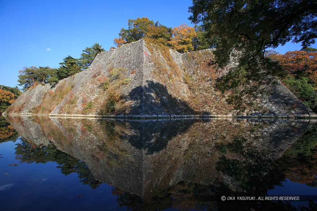 伊賀上野城の本丸西面高石垣