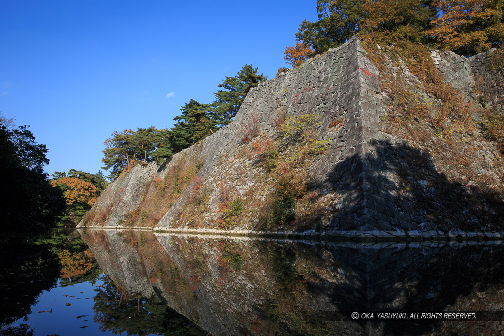 伊賀上野城の本丸西面高石垣