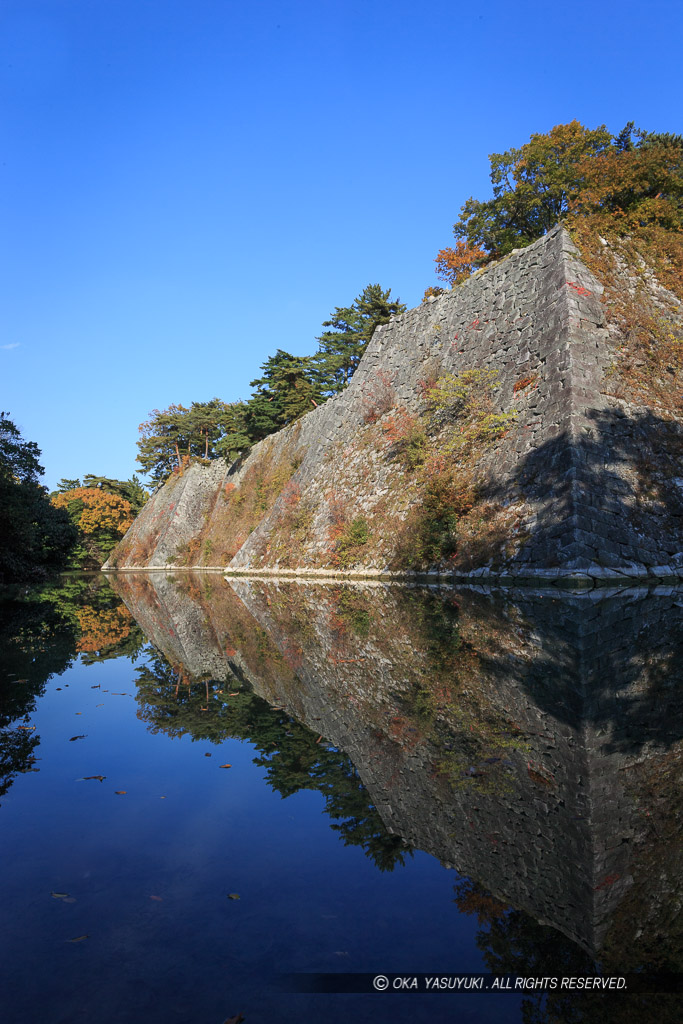伊賀上野城の本丸西面高石垣