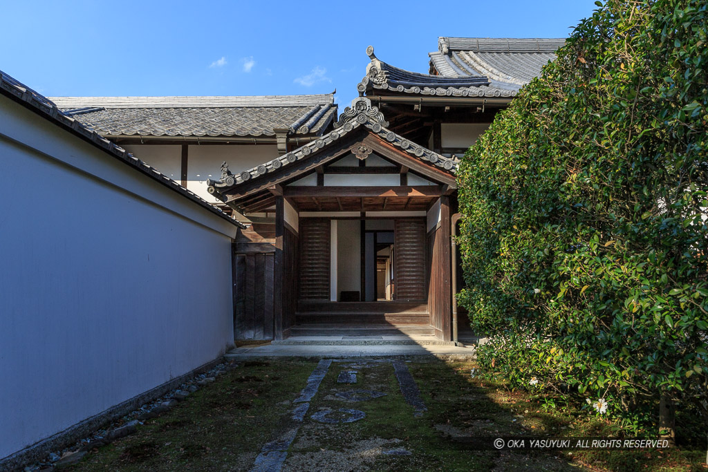 旧崇廣堂・小玄関