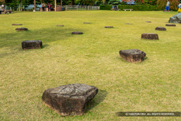 池田城本丸建物礎石 | 高解像度画像サイズ：6000 x 4000 pixels | 写真番号：IMG_7093 | 撮影：Canon PowerShot G1 X Mark III