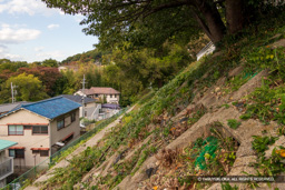 西側の切岸 | 高解像度画像サイズ：5788 x 3859 pixels | 写真番号：IMG_7095 | 撮影：Canon PowerShot G1 X Mark III