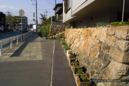 総構えの段差｜高解像度画像サイズ：1440 x 960 pixels｜写真番号：105-0569_IMG｜撮影：Canon EOS D30