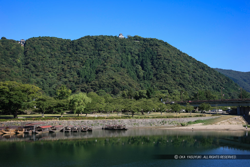 錦川と岩国城天守