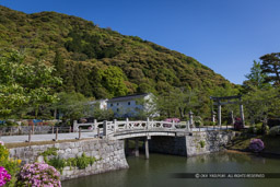 御土居と横山城・吉香神社の橋｜高解像度画像サイズ：8192 x 5464 pixels｜写真番号：344A3231｜撮影：Canon EOS R5