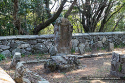 岩屋城戦歿者慰霊碑 | 高解像度画像サイズ：4594 x 3064 pixels | 写真番号：6F1A2786 | 撮影：Canon EOS R5m2