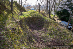 主郭西側切岸 | 高解像度画像サイズ：6720 x 4480 pixels | 写真番号：5D4A8045 | 撮影：Canon EOS 5D Mark IV