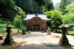 有子山稲荷神社本殿｜高解像度画像サイズ：8688 x 5792 pixels｜写真番号：5DSA8622｜撮影：Canon EOS 5DS