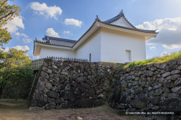 多聞櫓城内側 | 高解像度画像サイズ：8192 x 5464 pixels | 写真番号：344A6596 | 撮影：Canon EOS R5