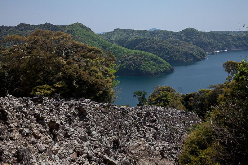 東南角石塁