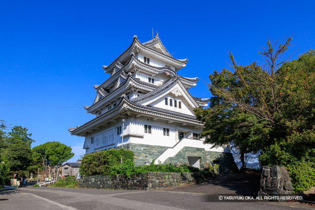 川島城模擬天守