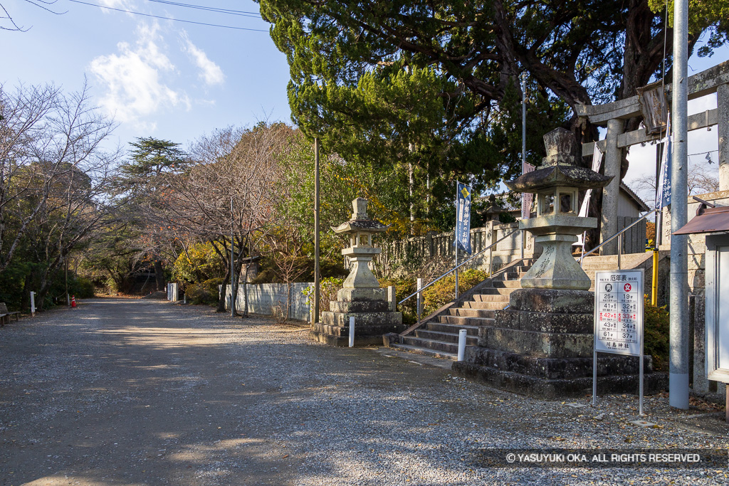 川島神社・帯曲輪跡か