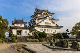 大天守と小天守 | 高解像度画像サイズ：8192 x 5464 pixels | 写真番号：344A9222 | 撮影：Canon EOS R5