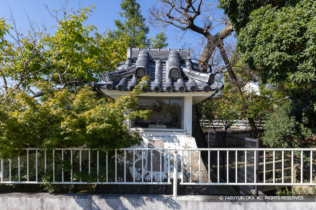 鯱展示・錦水公園