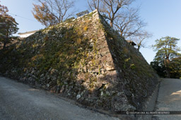 鐘撞堂(移築)南面の石垣|高解像度画像サイズ:5039 x 3360 pixels|写真番号:1DXL8182|撮影:Canon EOS-1D X