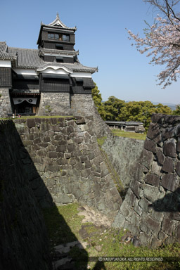 小天守・脱出路階段｜高解像度画像サイズ：3622 x 5434 pixels｜写真番号：1P3J1459｜撮影：Canon EOS-1Ds Mark III