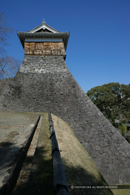 東十八間櫓｜高解像度画像サイズ：3328 x 4992 pixels｜写真番号：VJ7Z0923｜撮影：Canon EOS-1Ds Mark II