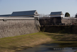 西大手門・土橋｜高解像度画像サイズ：4992 x 3328 pixels｜写真番号：VJ7Z1067｜撮影：Canon EOS-1Ds Mark II