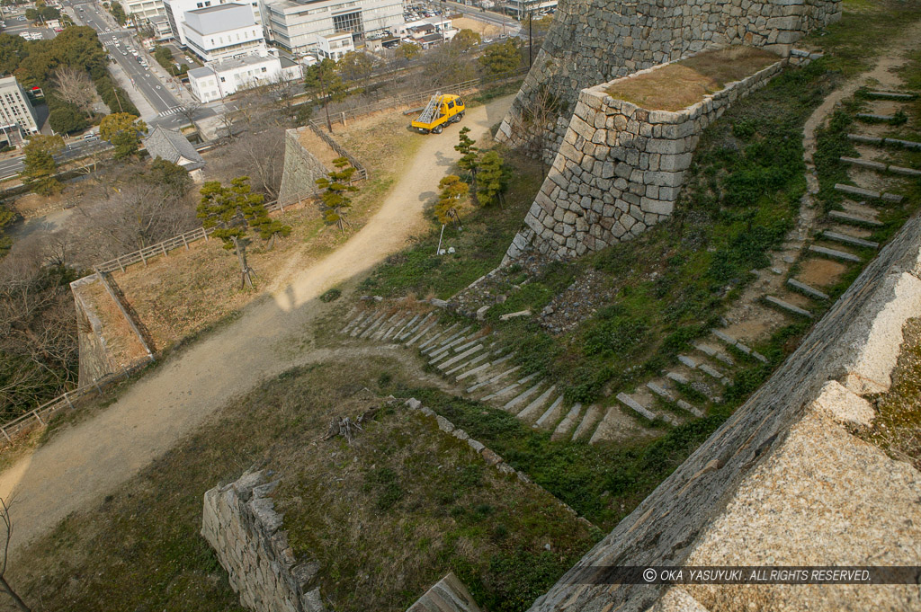 丸亀城二の丸搦手門跡