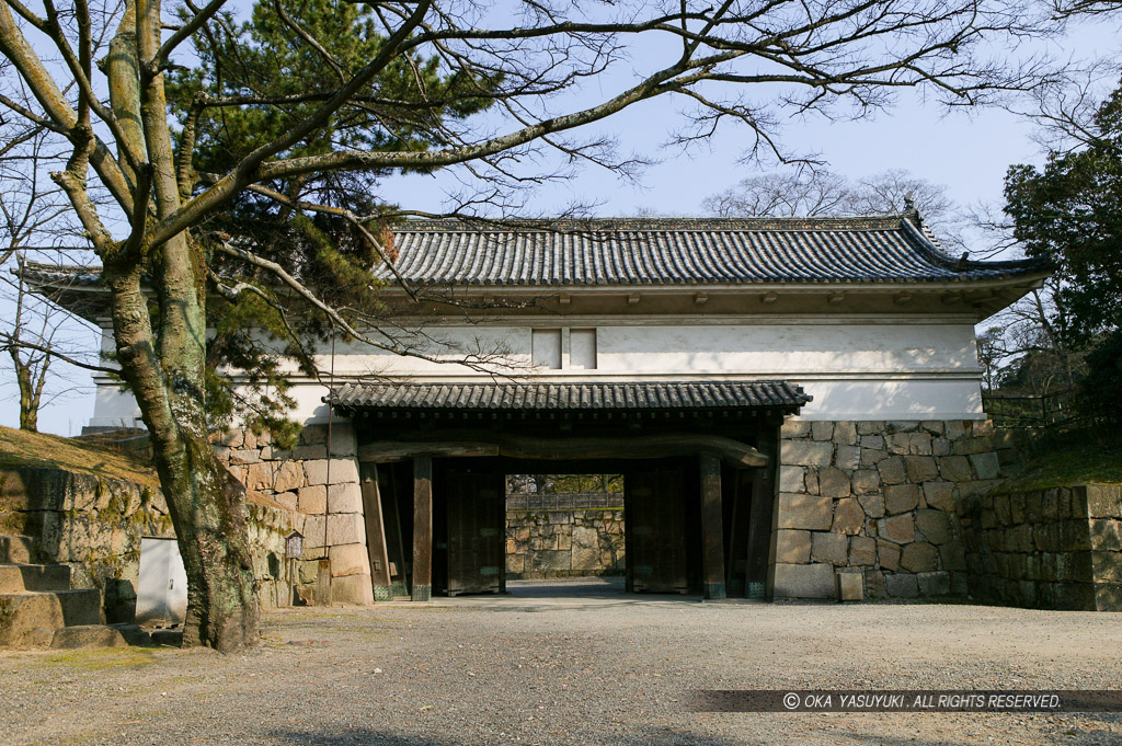 大手一の門