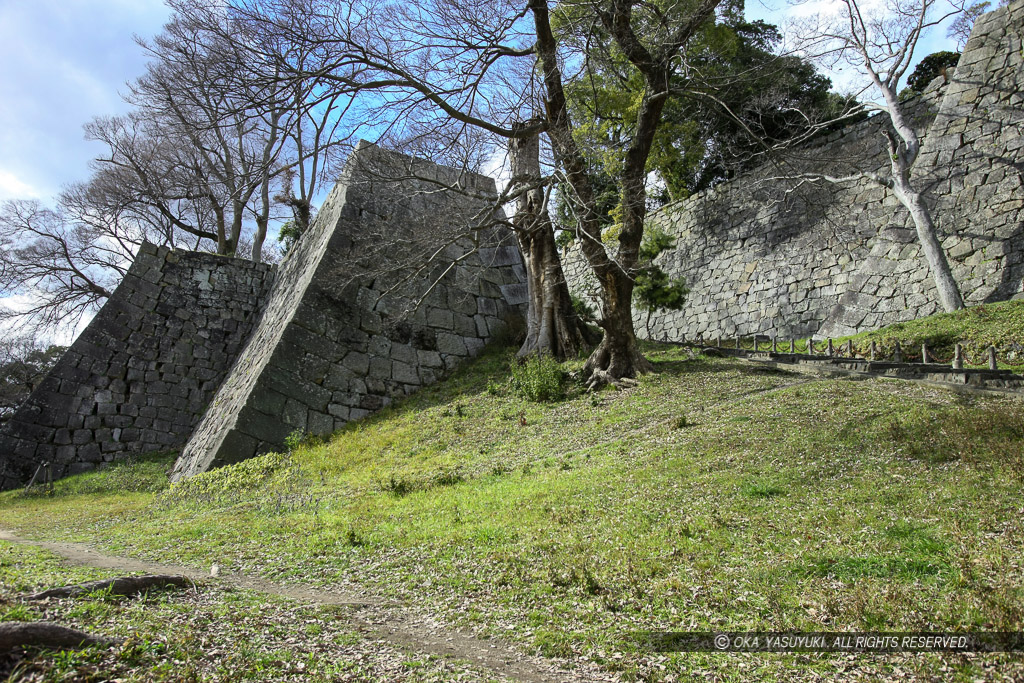 栃の木御門跡付近