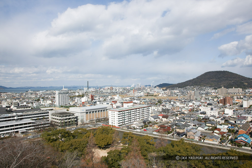 瀬戸内海を望む