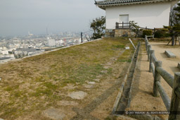 本丸北多聞跡｜高解像度画像サイズ：4064 x 2704 pixels｜写真番号：100-8245S53B｜撮影：Canon EOS-1DS