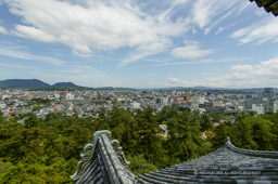 天守より東を望む｜高解像度画像サイズ：4019 x 2674 pixels｜写真番号：100-5877S53B｜撮影：Canon EOS-1DS