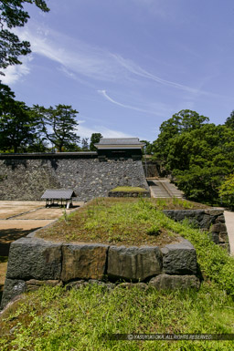 大手門跡｜高解像度画像サイズ：2690 x 4043 pixels｜写真番号：100-5731S53B｜撮影：Canon EOS-1DS